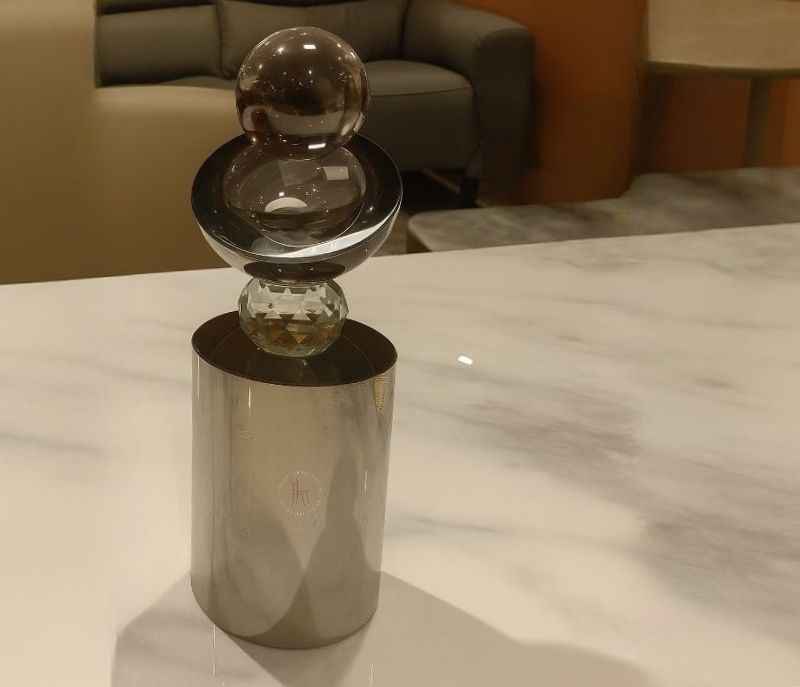 HSH-24 Crystal Ball Sky Viewer Sculpture