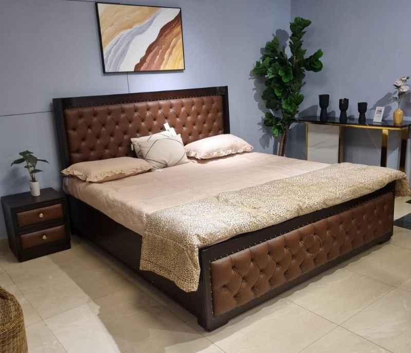 Image 4 for Chester Button Cot King With Box Storage (WF OTD)