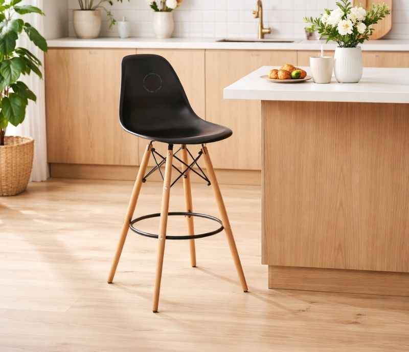 Trendy Bar Stool Wooden Leg (PM)