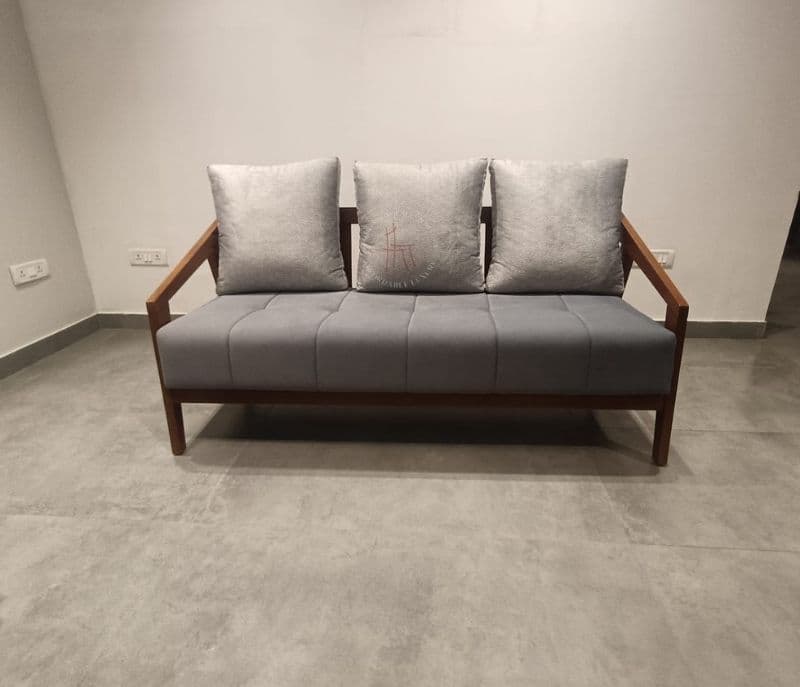 Image 5 for Ghana teak sofa (EC)