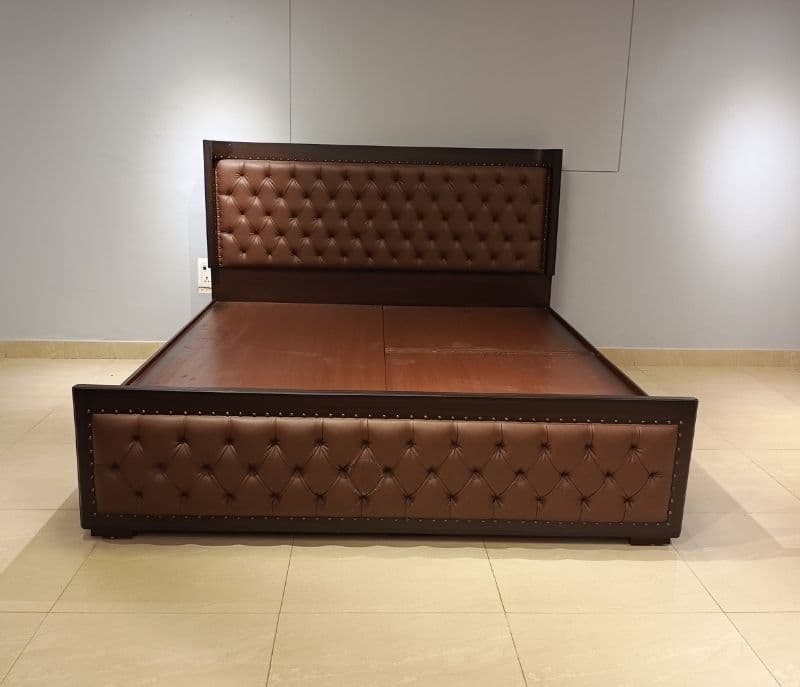 Image 6 for Chester Cot (WF)