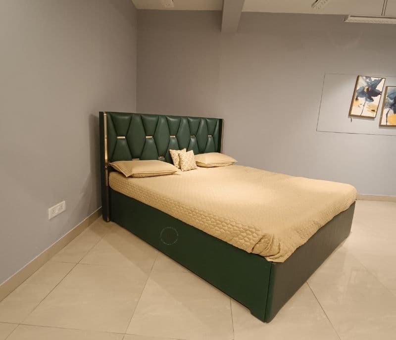 Image 2 for Altis Cot (WF)