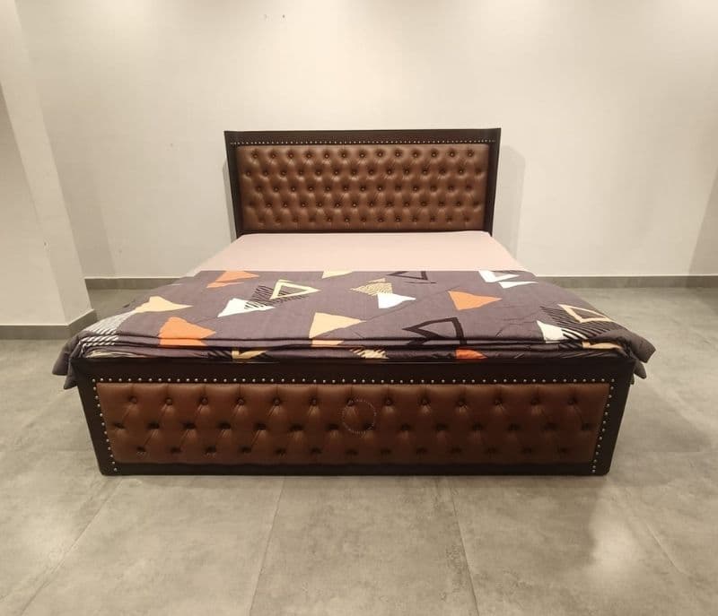 Chester Cot (EC)(BSK)(HYD)