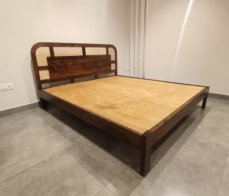 Image 4 for Surano Cane Cot (EC)