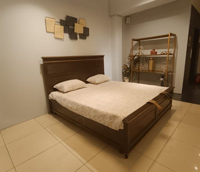 Image 2 for Chestnut Cot (WF)