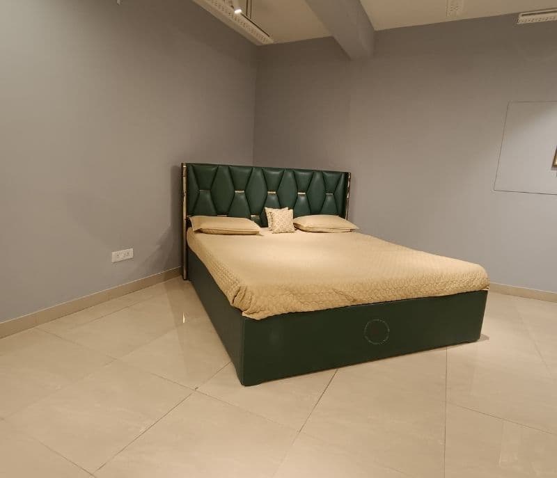 Image 5 for Altis Cot (WF)