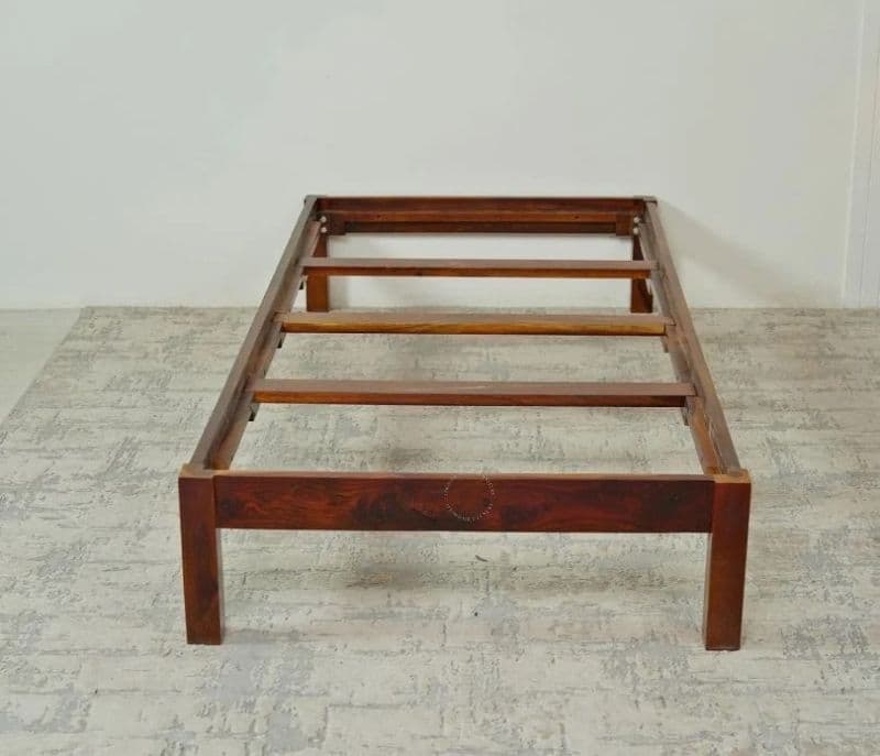 Image 12 for Catarina Cot (Honey Finish)