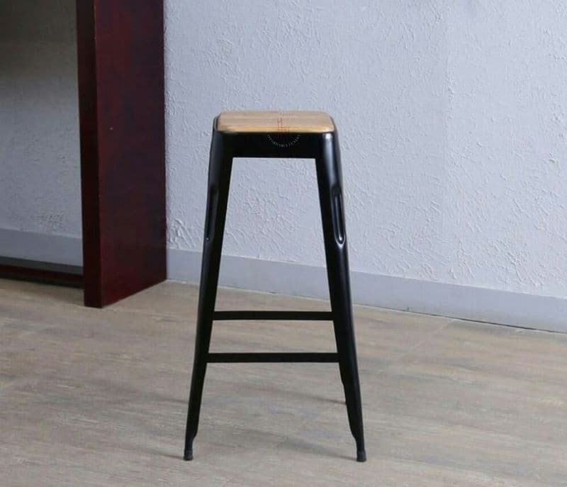 Khalani Stylish Iron Stool