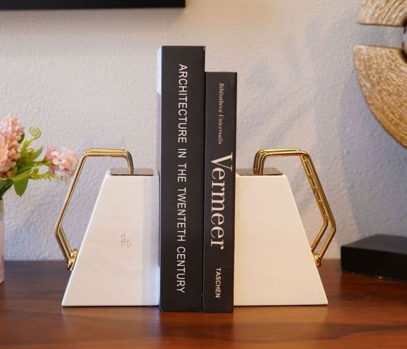 Sarai White Mania Marble Book End