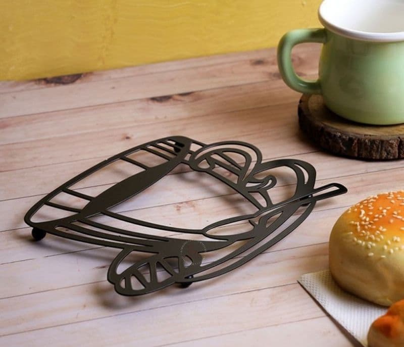 Keyla Black Tea Cup Pattern Hot Plate Stand