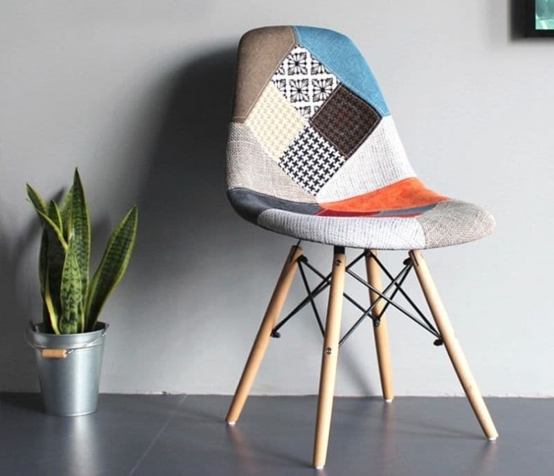 Kamiyah Iconic Chair