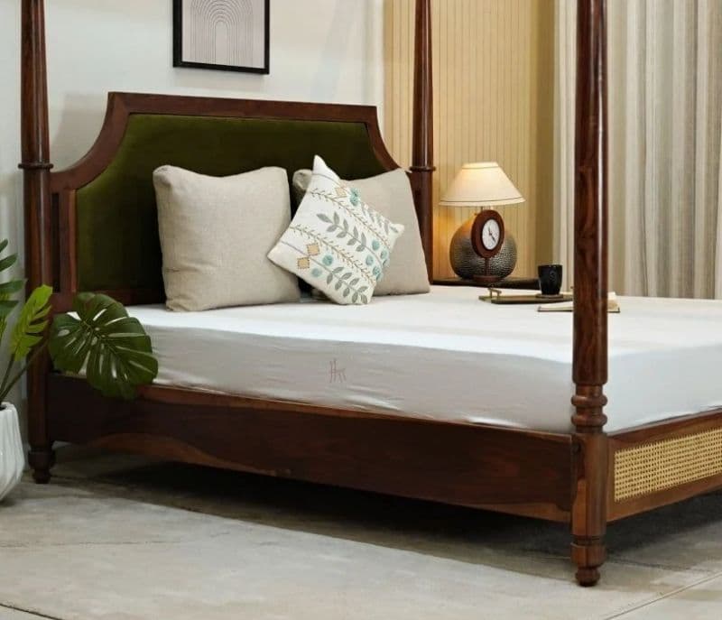 Image 2 for Xoana Poster Bed