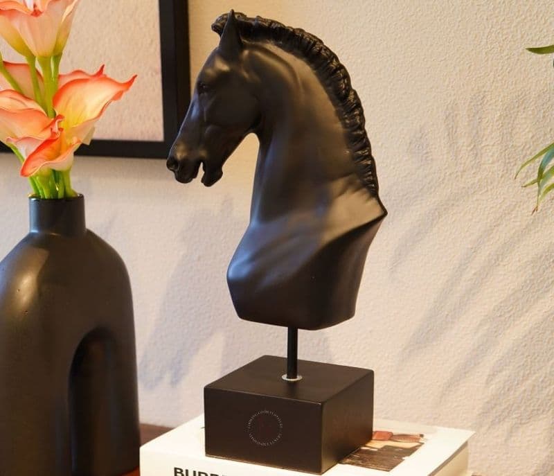 Alicia Horsilla Black Resin Figurine