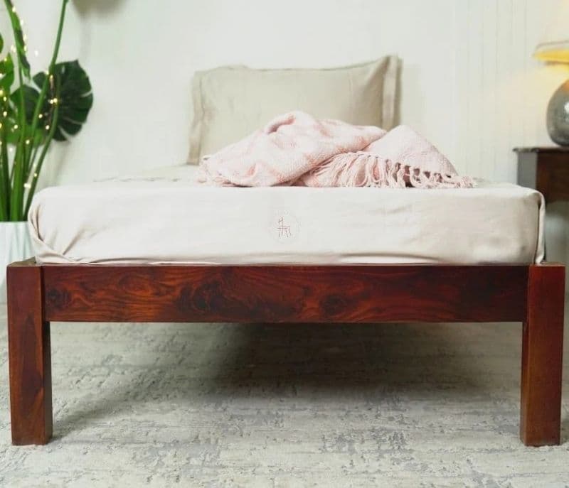 Image 3 for Catarina Cot (Honey Finish)