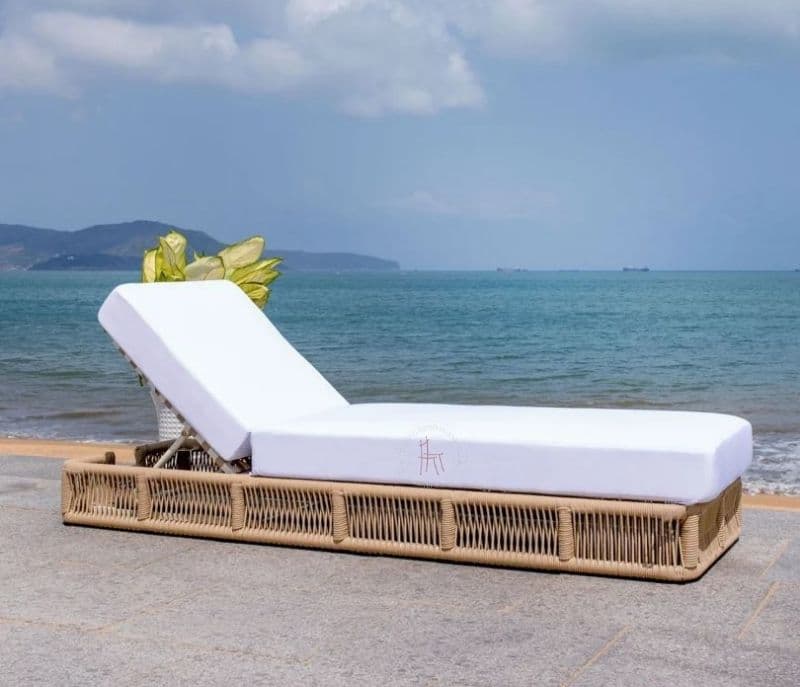 Palmer Beige Rope Outdoor Patio Lounger With Off White Cushions