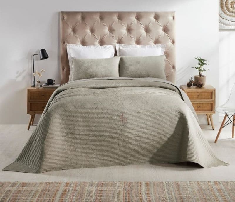Michelle Barracuda Bedding Set