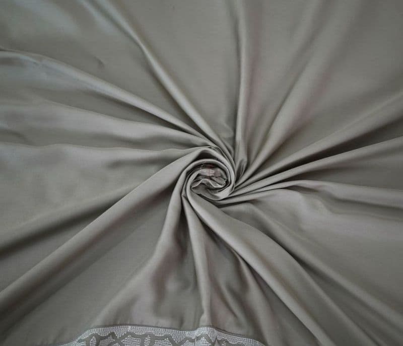 Image 8 for Ariyah Embroidery 300 TC Flat Pure Cotton King Size Bedsheet With 2 Pillow Covers