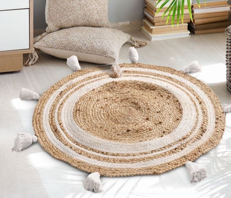 Sadie Hand Woven Symmetric Circles Round Rug with Tassels