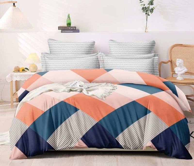 Goldie Multi Color Zigzag Double Bed AC Comforter