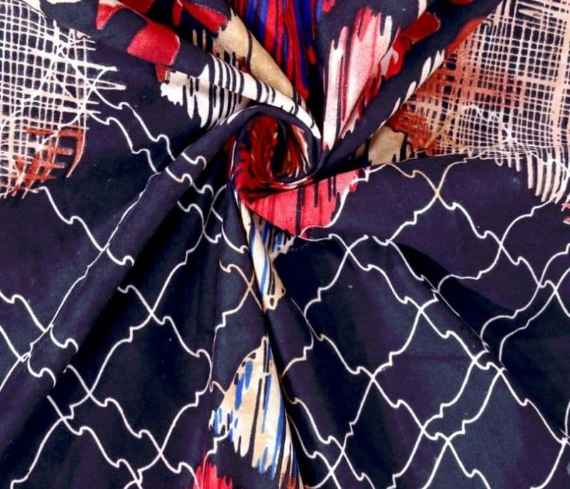 Image 3 for Alisson Multi Graphic Cotton Blend 8 Seater Table Cover