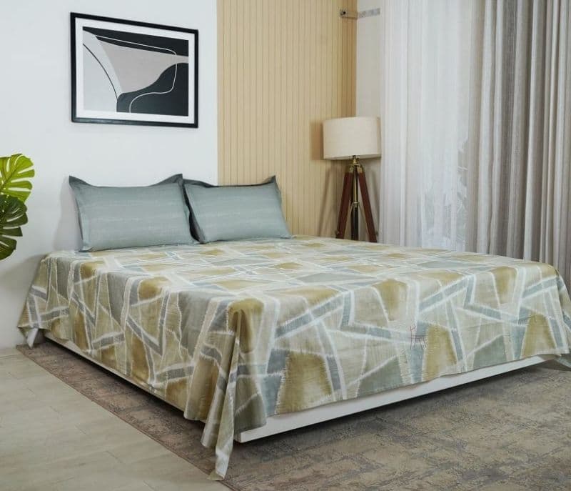 Image 3 for Giselle  Cross 144 TC Flat Pure Cotton Double Size Bedsheet With 2 Pillow Covers