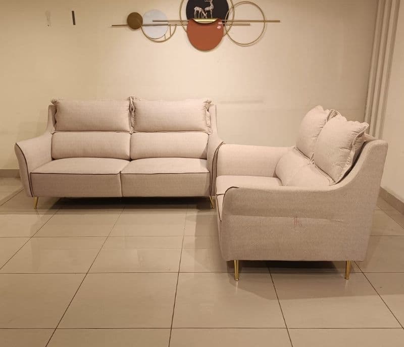 Image 2 for LUNA Sofa (BSK)