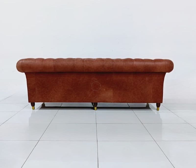 Image 4 for Chester sofa 4 seater (WH OTD)