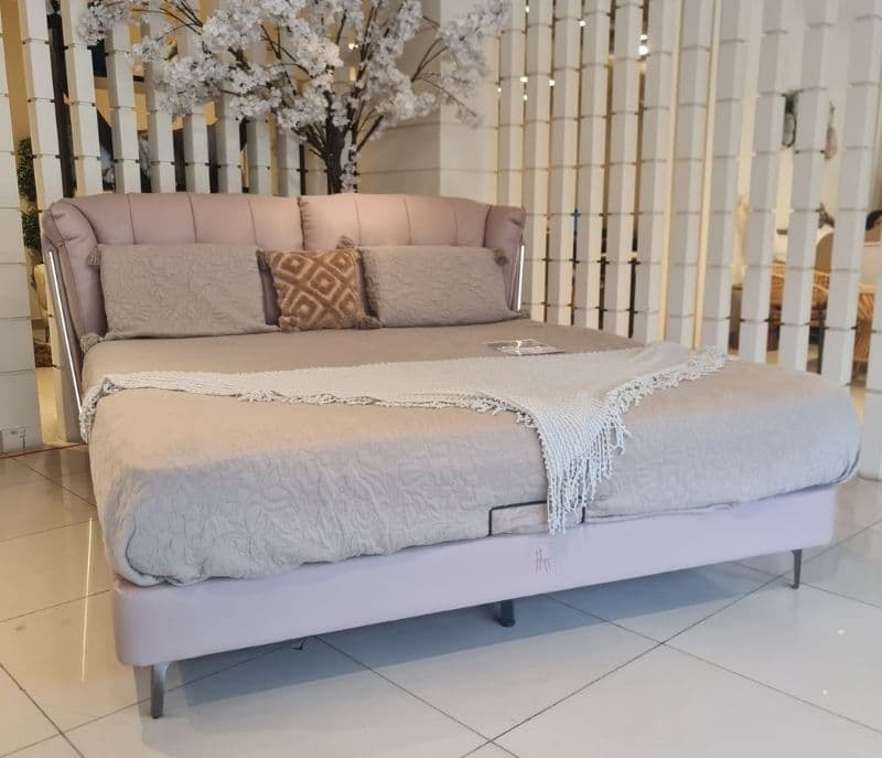 Image 3 for 2239 king Cot (WF)