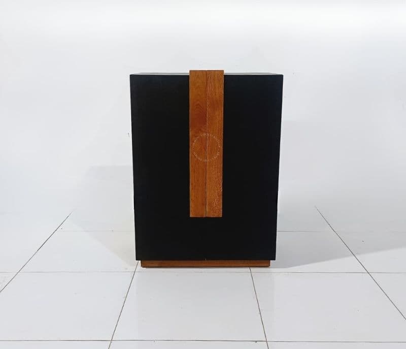 Image 3 for Walker-BC bar cabinet (WH OTD)