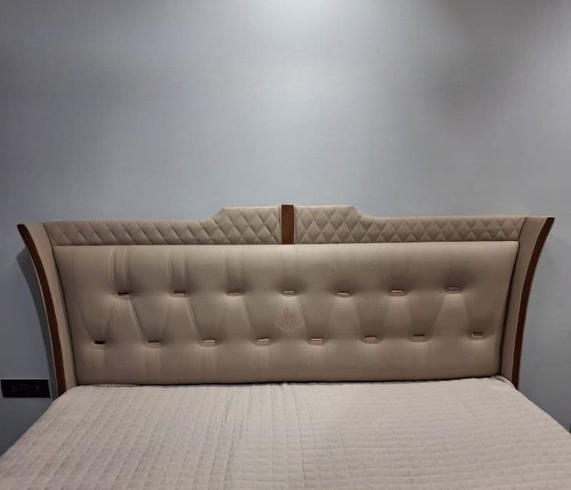 Image 6 for Zury cot King Size with Hydraulic (EC OTD)