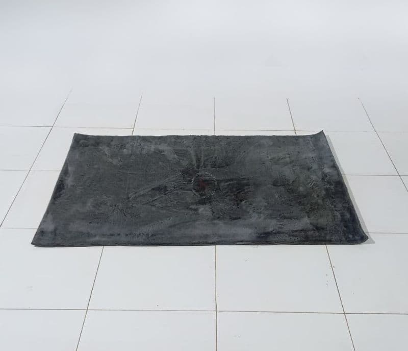 Image 5 for Rabbit Fur Carpet 4X6 Dark Grey Polyester (WH OTD)