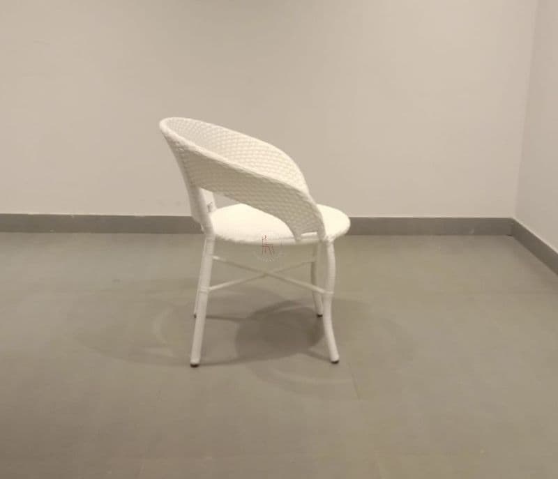 Image 4 for D12 Table 1+2 chairs (EC)