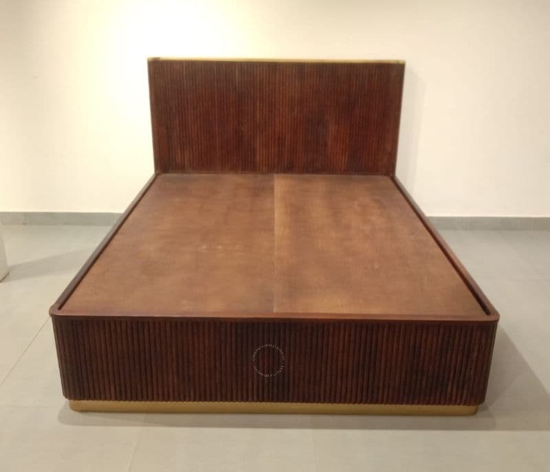 Image 6 for Fluted King size without storage 6.5ft x 5ft (EC)