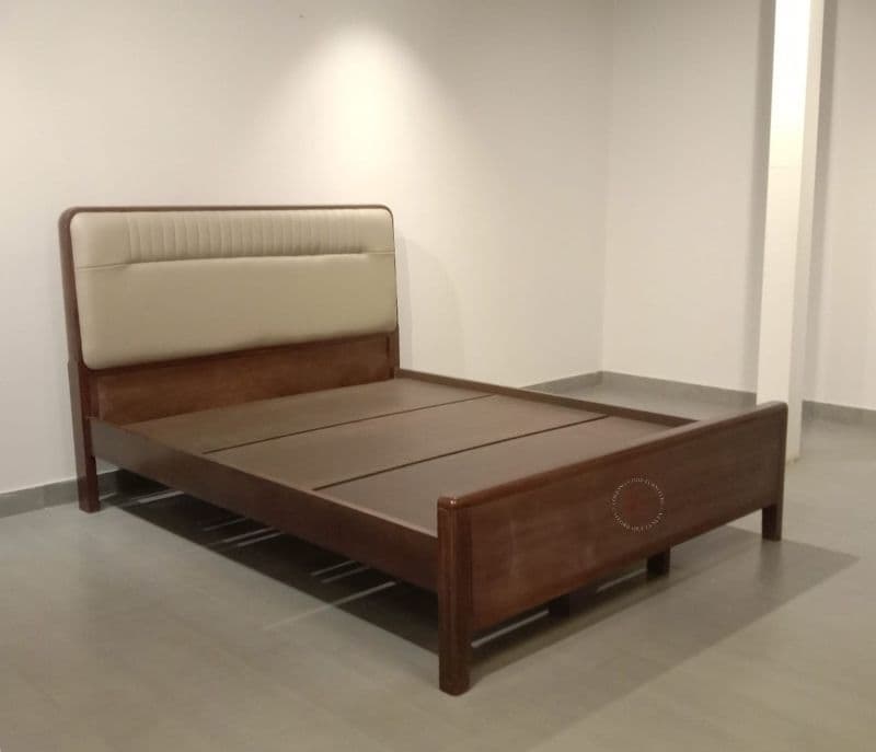 Image 4 for KA2515 Cot Queen size without 6.5ft x 5ft (EC)