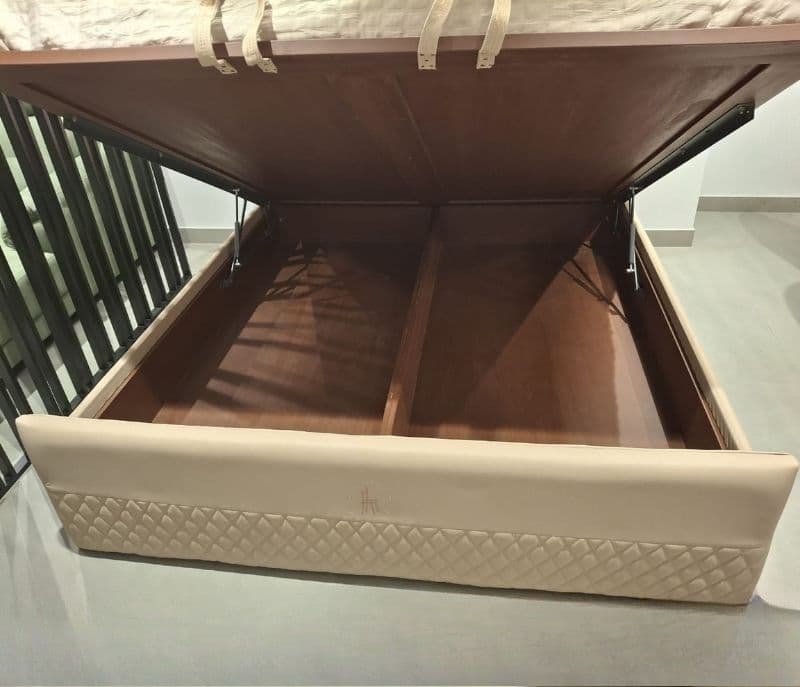 Image 5 for Zury cot King Size with Hydraulic (EC OTD)