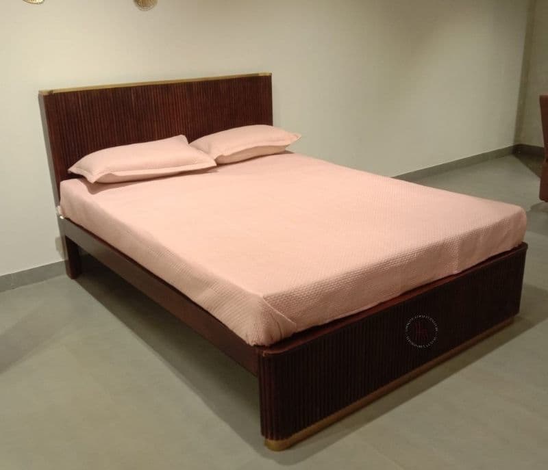 Image 2 for Fluted King size without storage 6.5ft x 5ft (EC)