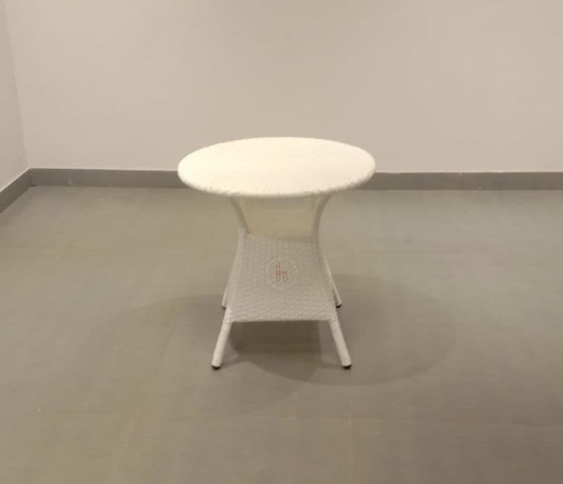 Image 6 for D12 Table 1+2 chairs (EC)