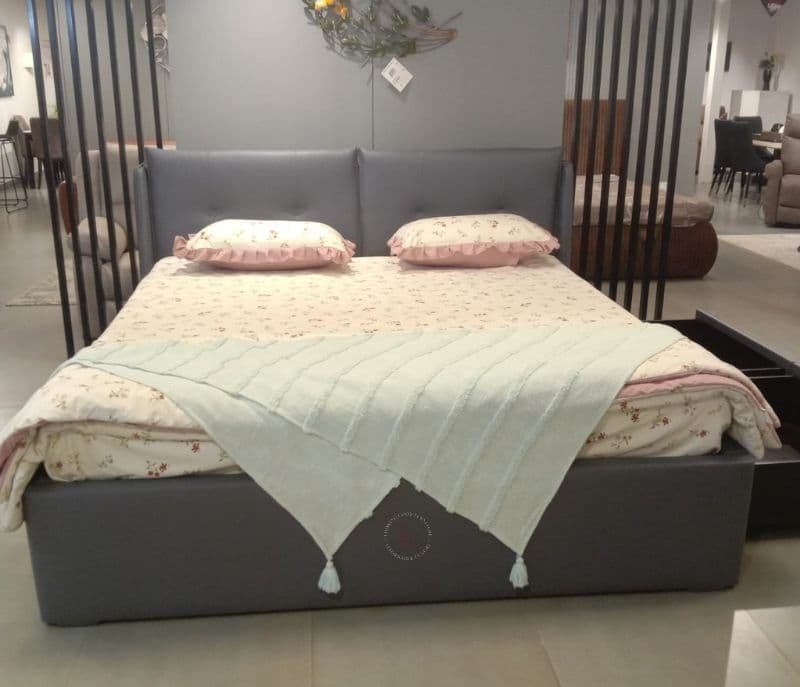 Porsche Cot King size with storage 6.5ft x 6ft (EC)