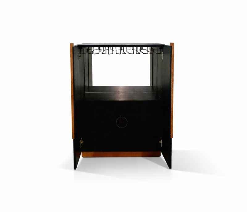 Image 7 for Walker-BC Bar Cabinet (EC)(SKN OTD)