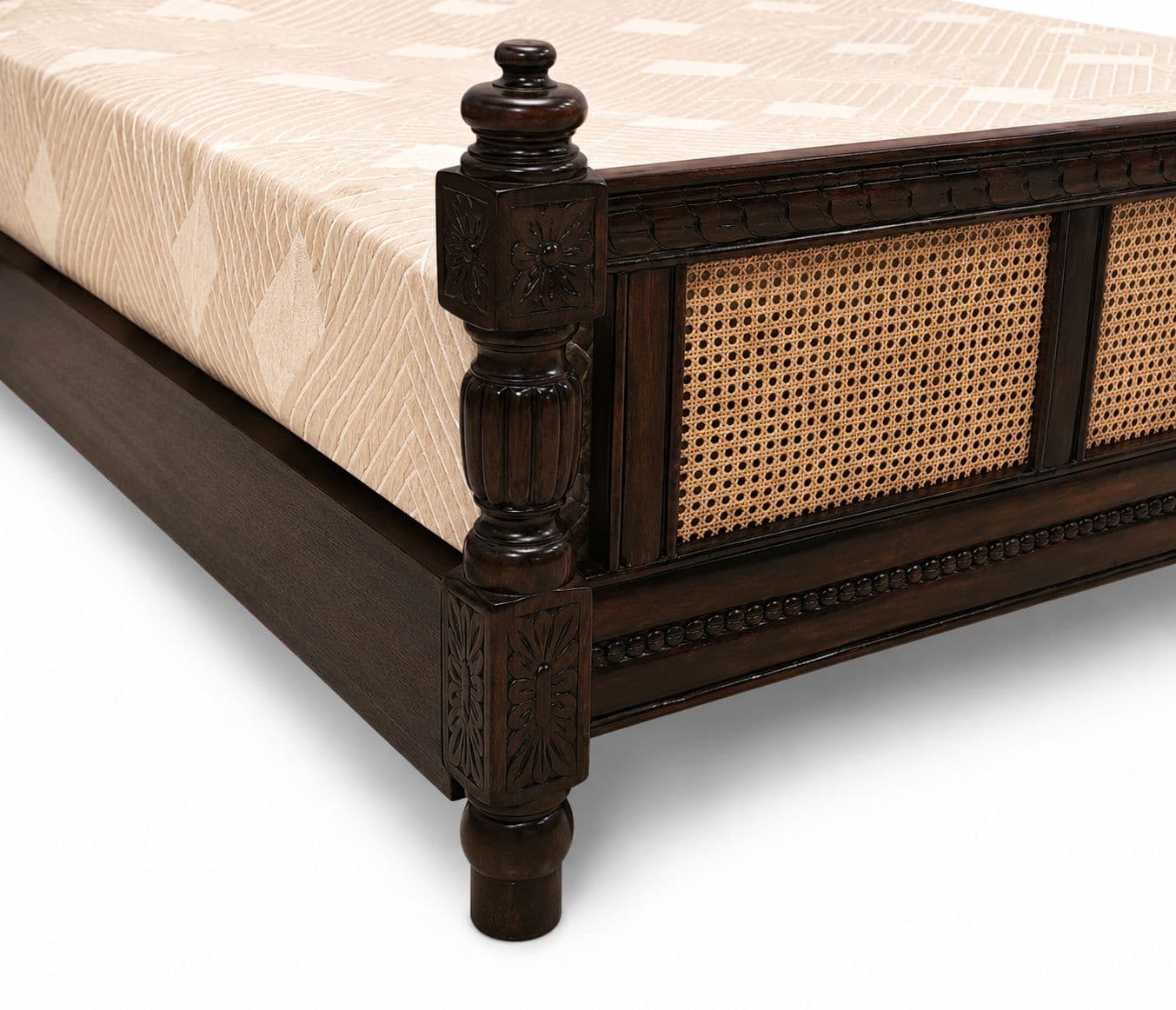 Image 7 for Surya Cot Queen Size 60x78 Without Storage Solid Sheesham (BTM)