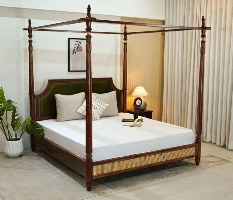 Image 1 for Xoana Poster Bed